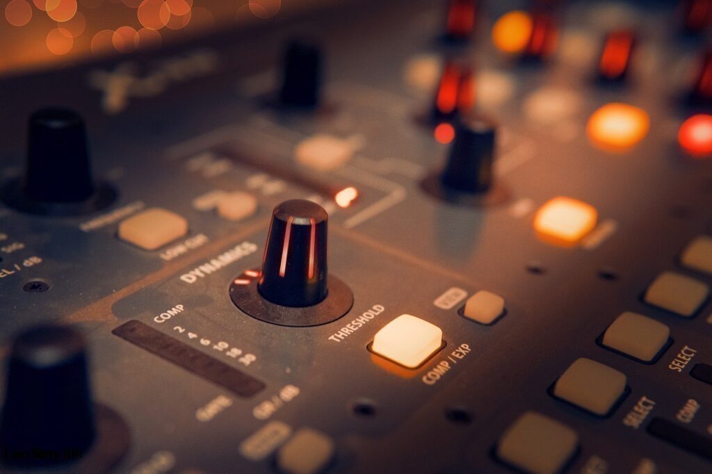 sound-4872775_1280
